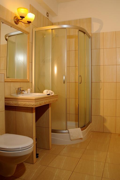 ホテル Folwark Stara Winiarnia ムシャナ・ドルナ 部屋 写真